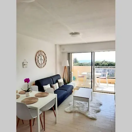 Apartamento T2 Avec Magnifique Vue Mer, Piscine, Clim, Parking